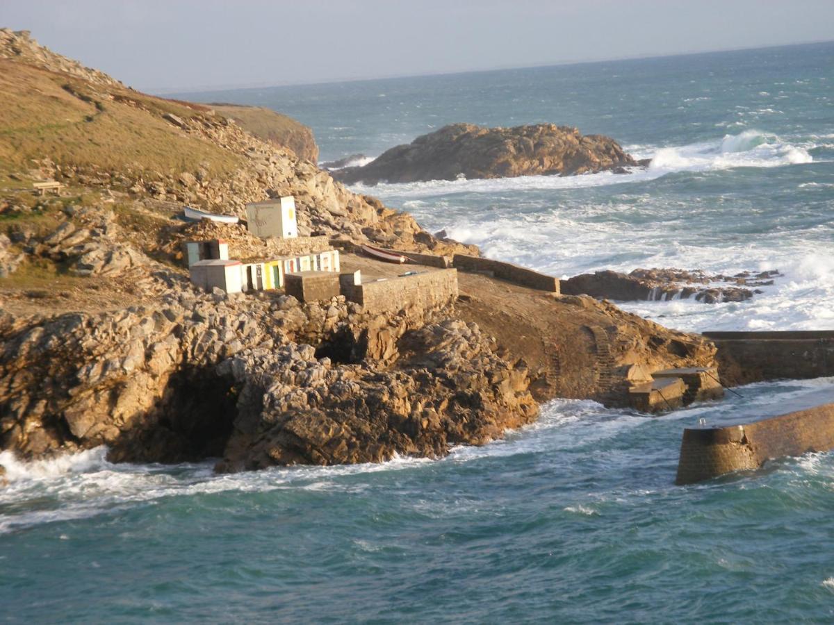Les Chambres D'Hotes Du Cosquer Beuzec-Cap-Sizun Bagian luar foto